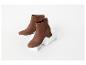 Bottines marron à petit talon.