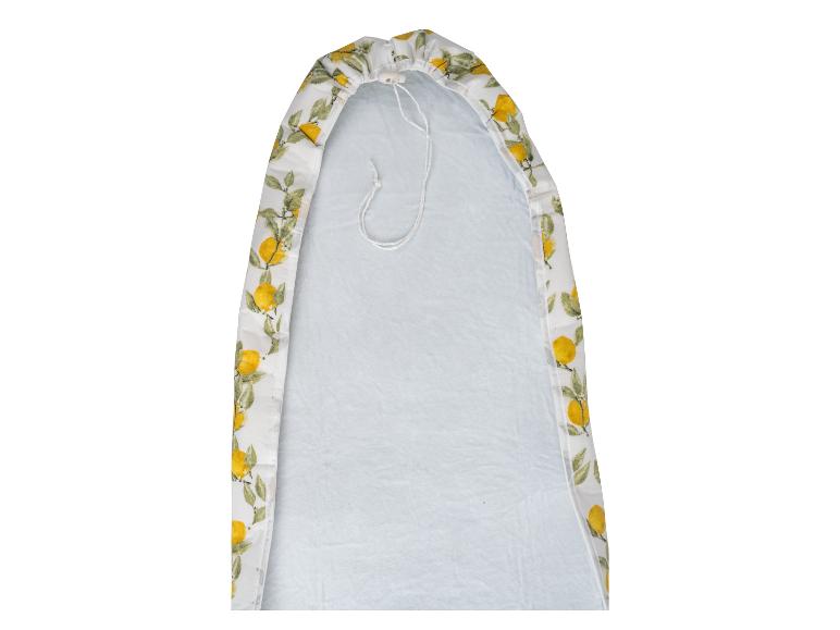 Housse de table à repasser avec motif citron.