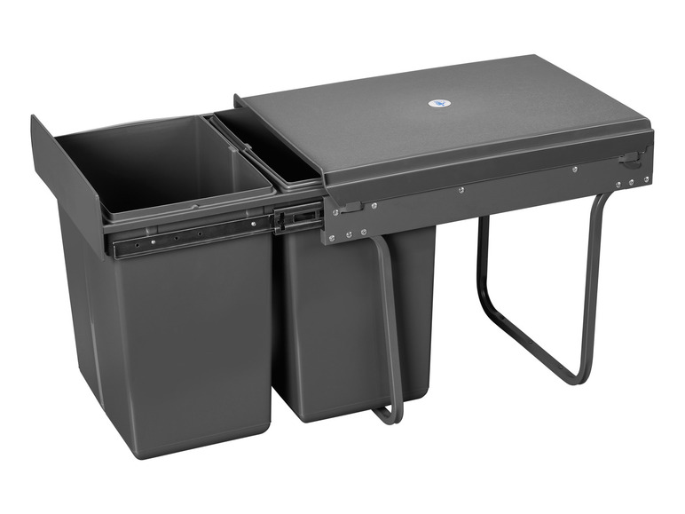 Deux poubelles grises avec couvercle