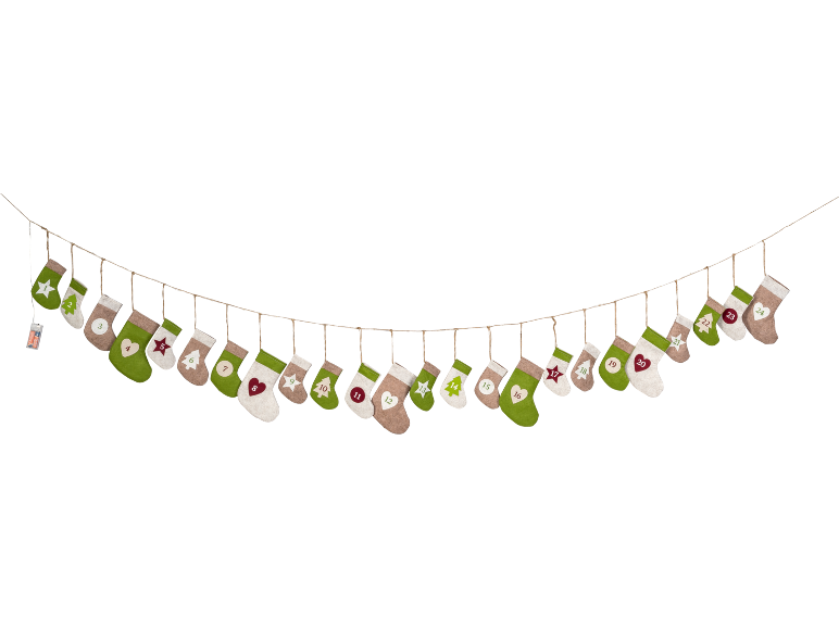 Calendrier de l'Avent en guirlande avec 24 chaussettes en feutrine numérotées.