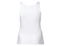 Un débardeur blanc pour femme.