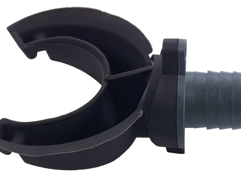 Un collier de serrage noir avec un raccord de tuyau.