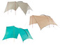 Trois tentes de camping beige et turquoise.