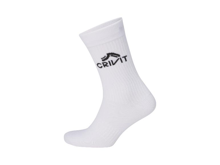 Chaussettes blanches Crivit, idéales pour le sport.