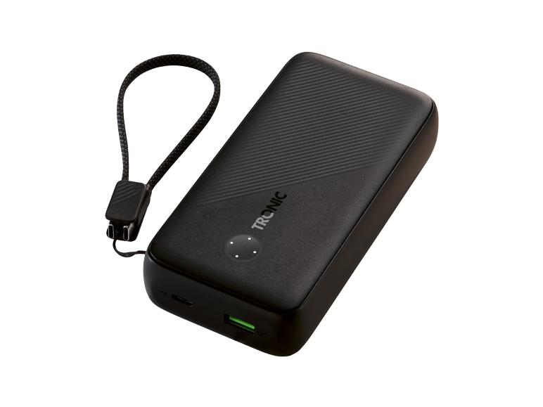 Batterie externe noire avec texture rayée et dragonne, dotée de ports USB et d'indicateurs LED.