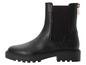 Bottines Chelsea noires à semelle épaisse.