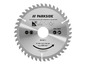 Une lame de scie circulaire Parkside de 160 mm pour le bois, avec une vitesse maximale de 8300 tours par minute.