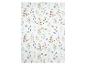 Serviette en tissu blanc avec motif floral de fleurs et de feuilles colorées.