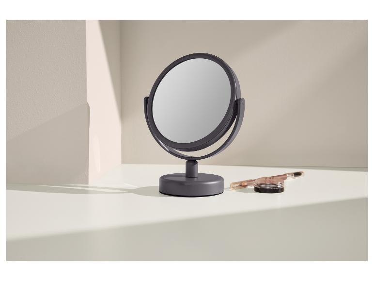 Miroir grossissant