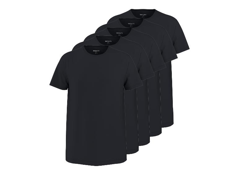 Cinq t-shirts noirs à manches courtes pour hommes avec col rond.