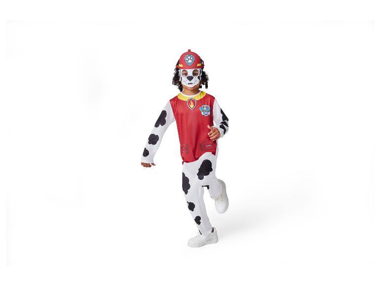 Enfant en costume de Marshall, sur fond blanc.