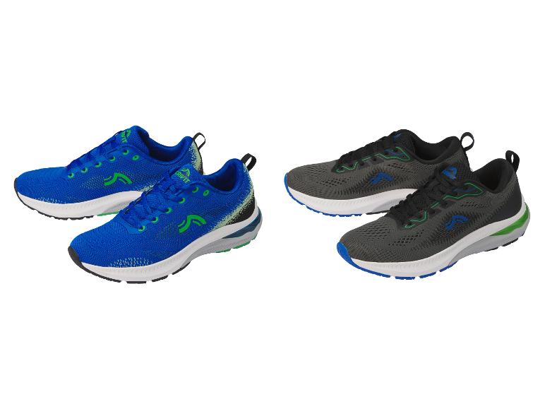 Chaussures de sport Drivit : modèles bleu et gris foncé.