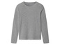 Un t-shirt gris à manches longues