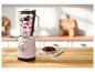 Blender rose SilverCrest avec des fruits sur le plan de travail de la cuisine.