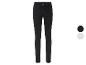 Jean skinny noir pour femme.