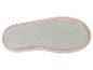 Semelles de chaussons avec bord rose pâle.