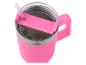 Une tasse thermos rose avec un couvercle et une paille.