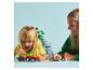 Enfants jouant avec le tracteur LEGO® DUPLO® et les animaux de la ferme.