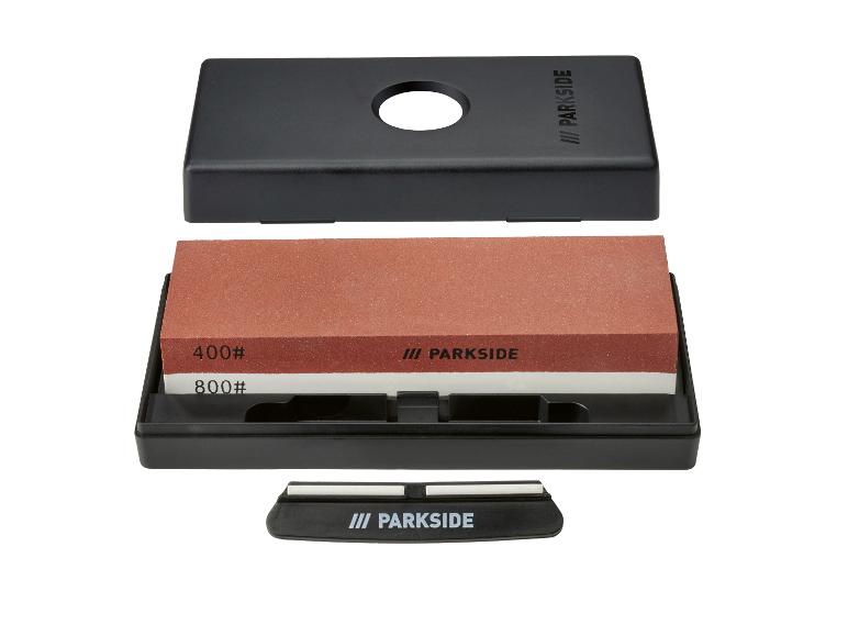 Kit de pierres à aiguiser double face 400# et 800# dans un étui noir.