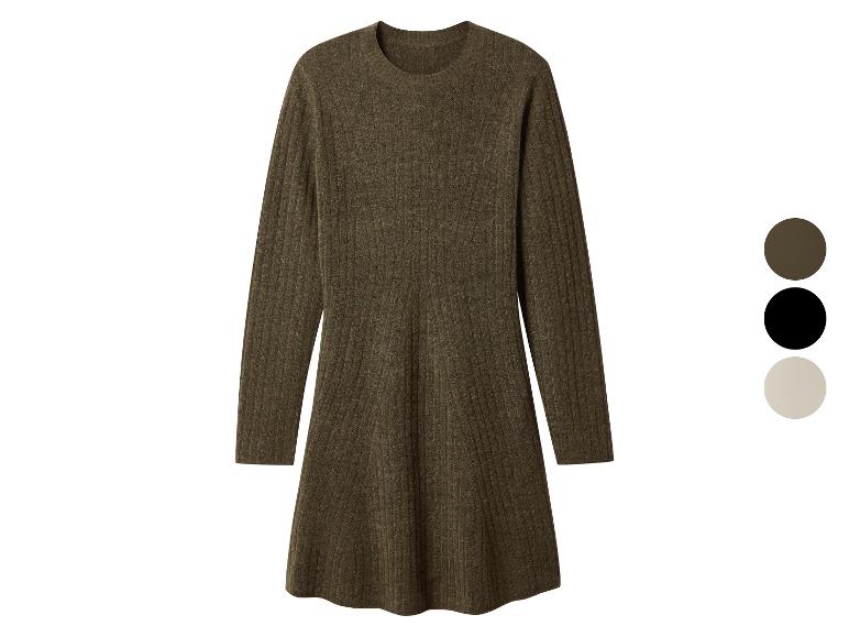 Robe en maille vert foncé à manches longues et col rond, avec trois options de couleur