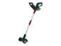 Une brosse verte Parkside pour nettoyer les pavés.