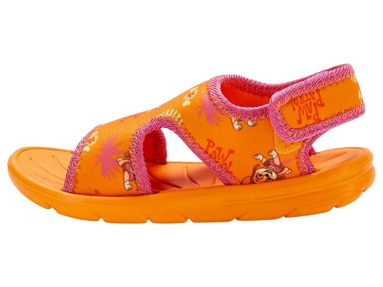 Sandales orange pour enfants avec un imprimé Paw Patrol.