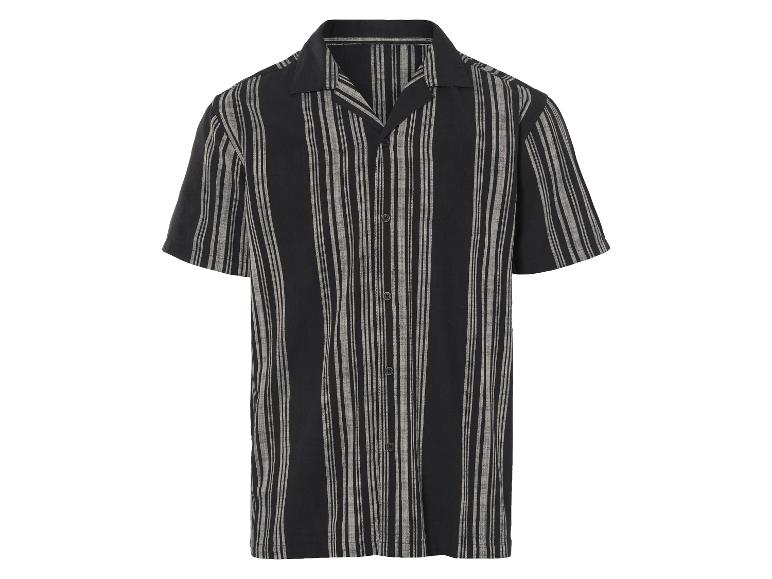 Chemise à manches courtes à rayures verticales, style décontracté.