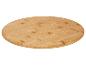 Planche à découper ronde en bambou ou plateau de service sur fond blanc.