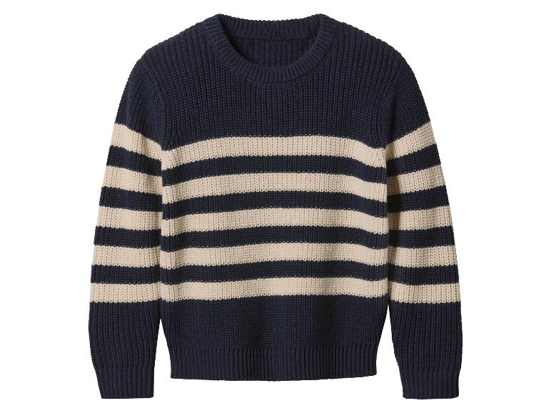 Pull tricoté à rayures horizontales bleu foncé et beige.