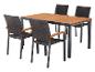 Ensemble de mobilier de jardin avec table rectangulaire en bois et quatre chaises en rotin
