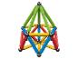 Jouets de construction magnétiques Playtive avec des barres et des boules colorées.