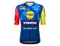 Maillot de cyclisme bleu, rouge et jaune avec un logo de supermarché et le mot « TREK ».