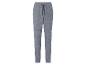 Pantalon gris clair à cordon de serrage.
