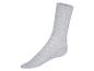 Une paire de chaussettes grises à motif géométrique.
