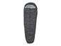 Un sac de couchage noir pour le camping.