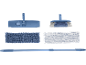 Kit de nettoyage bleu avec brosse, serpillière et manche télescopique.