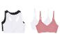 Soutiens-gorge de sport et camisoles bicolores.