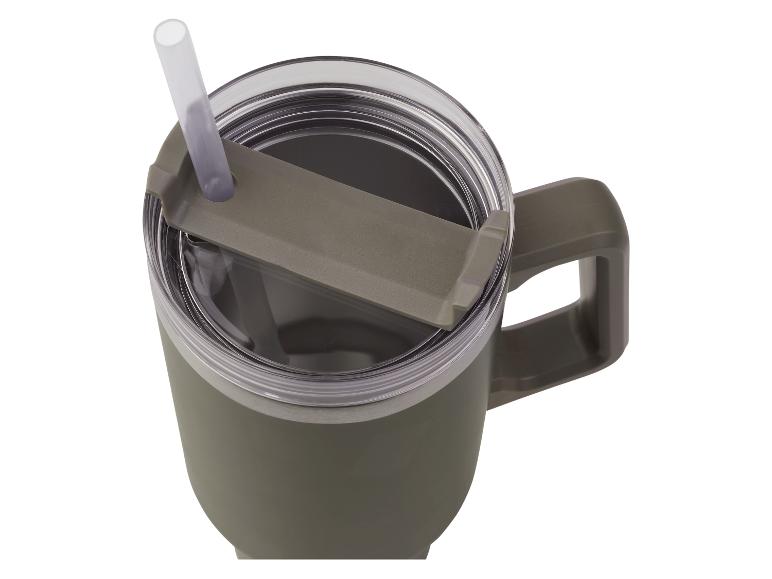 Une tasse isotherme verte avec un couvercle et une paille.