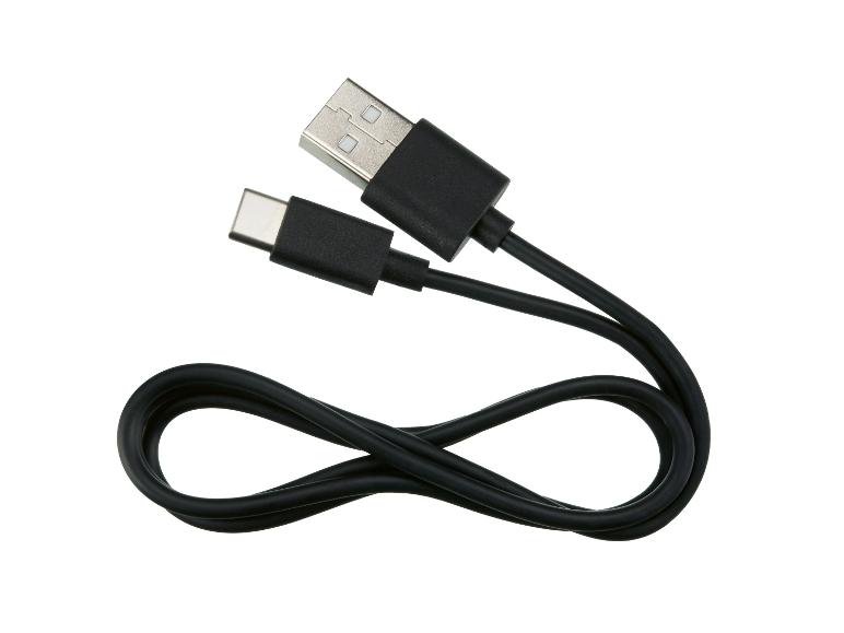 Câble de charge noir USB-A vers USB-C enroulé en forme de huit.