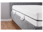 Matelas et sommier gris clair, style moderne.