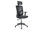 Chaise de bureau noire avec dossier en maille et appui-tête.