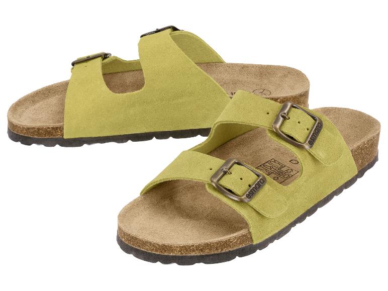 Sandales femme à deux brides et boucles métalliques, couleur vert lime.
