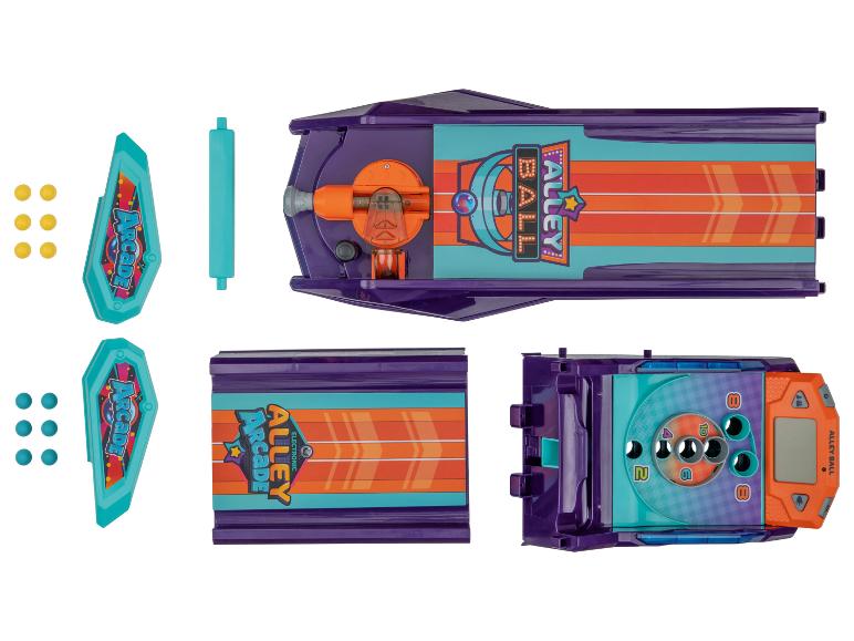 Un jeu d'arcade électronique Alley Ball avec un tableau de score.