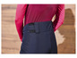 Pantalon bleu marine avec ceinture noire