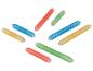 Huit bâtonnets magnétiques colorés en rouge, vert, bleu et jaune