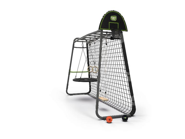 Cage de football avec panier de basket, balançoire disque, anneaux de gymnastique et ballon.