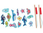 Jeu de pêche en bois avec des poissons magnétiques et des cannes.