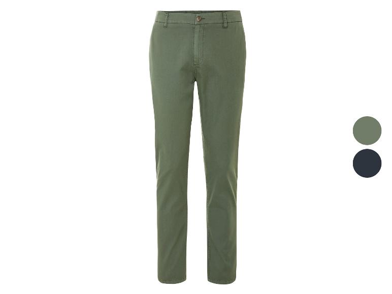 Pantalons chino vert olive et noir.