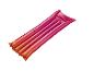 Matelas gonflable Crivit rose et orange pour la plage ou la piscine.