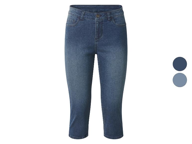 Jean capri femme bleu, avec deux nuances de bleu sur le côté.